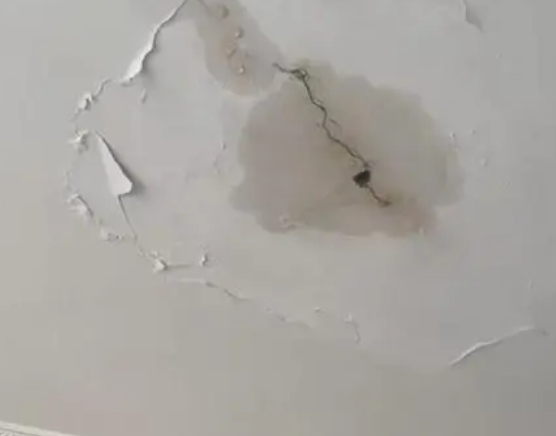 工布江达阳台漏水维修公司分享下屋面防水工程质量问题原因分析